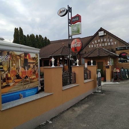 Bük Feherlo Vendeghaz & Restaurant מראה חיצוני תמונה