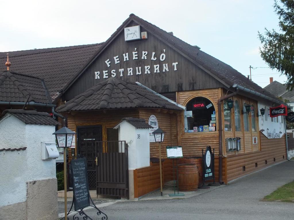 Bük Feherlo Vendeghaz & Restaurant מראה חיצוני תמונה