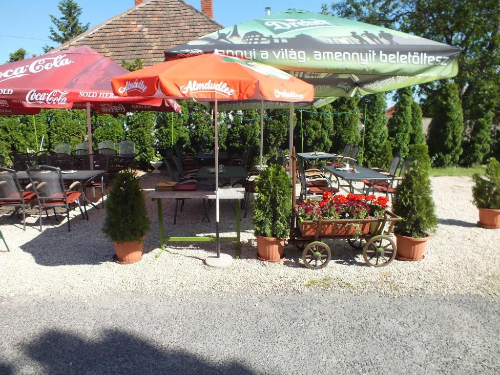 Bük Feherlo Vendeghaz & Restaurant מראה חיצוני תמונה