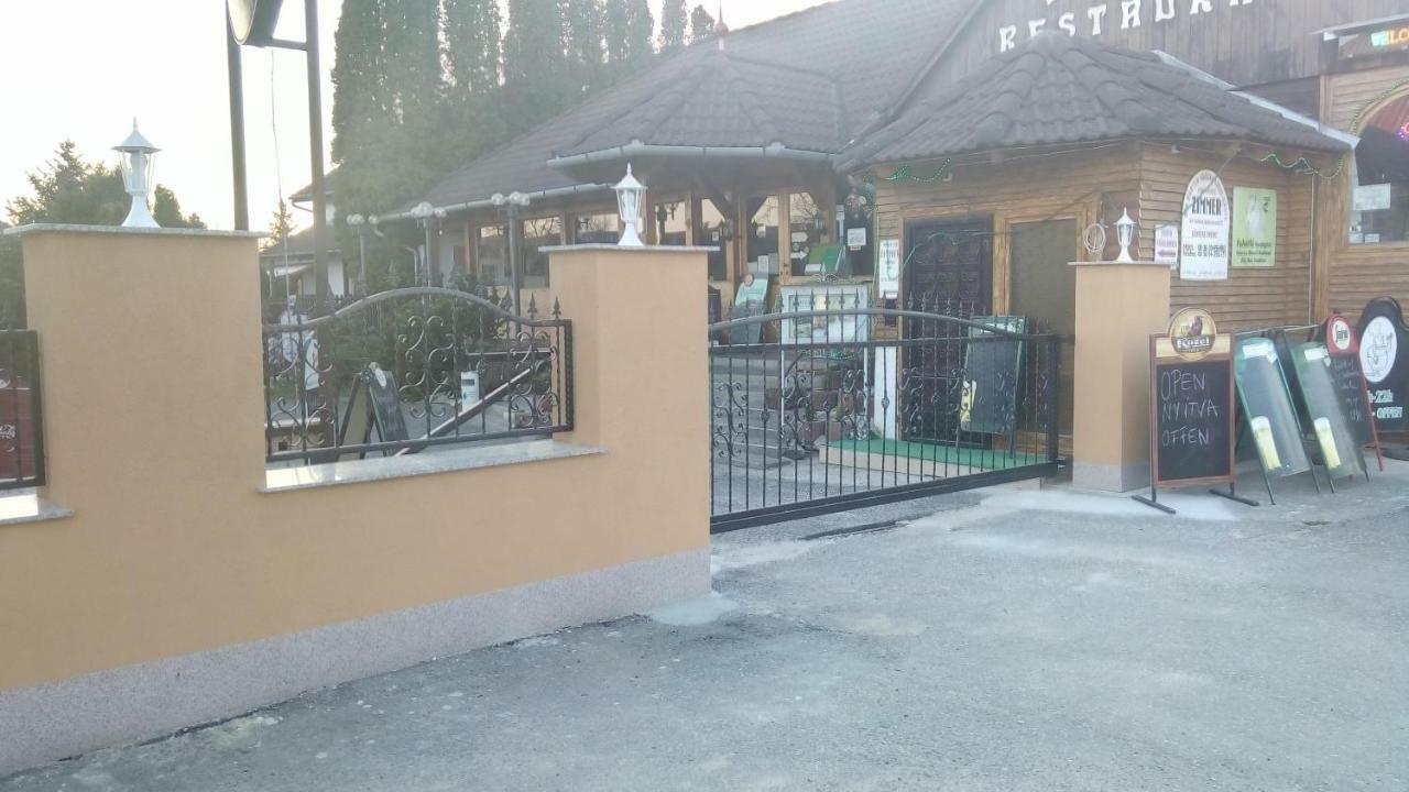Bük Feherlo Vendeghaz & Restaurant מראה חיצוני תמונה